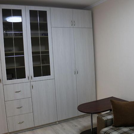 Смарт-Квартира На Юності Vinnycja Esterno foto