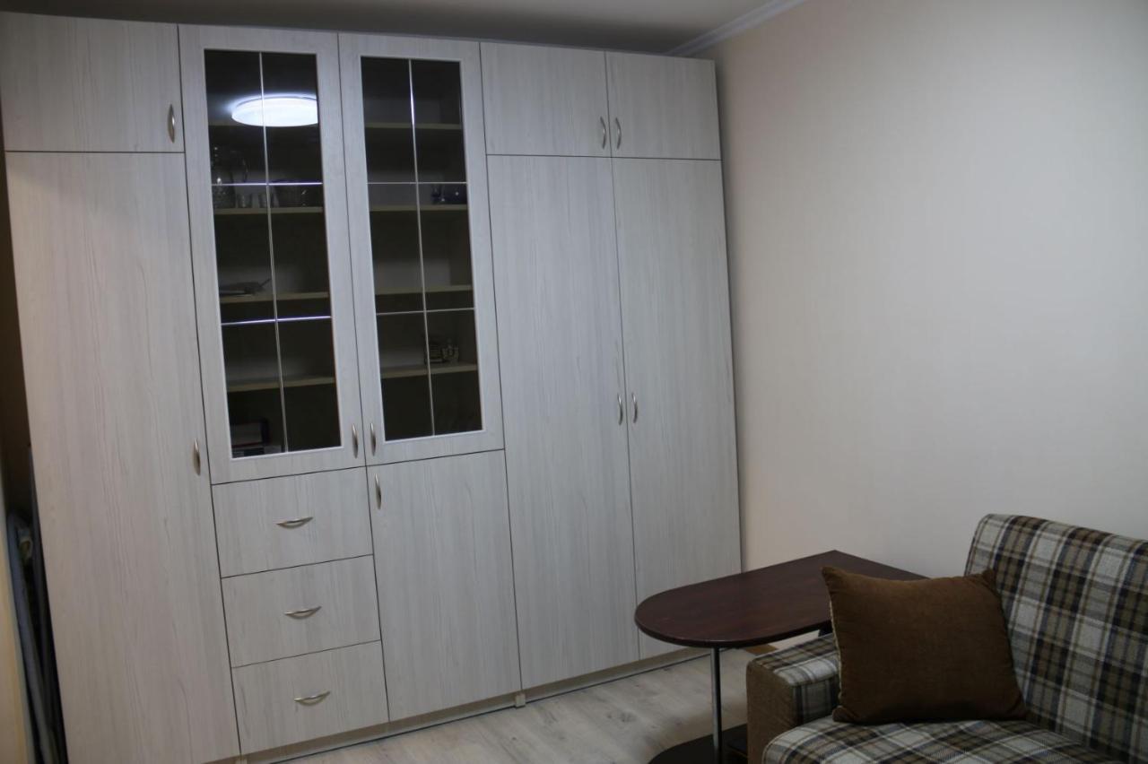 Смарт-Квартира На Юності Vinnycja Esterno foto
